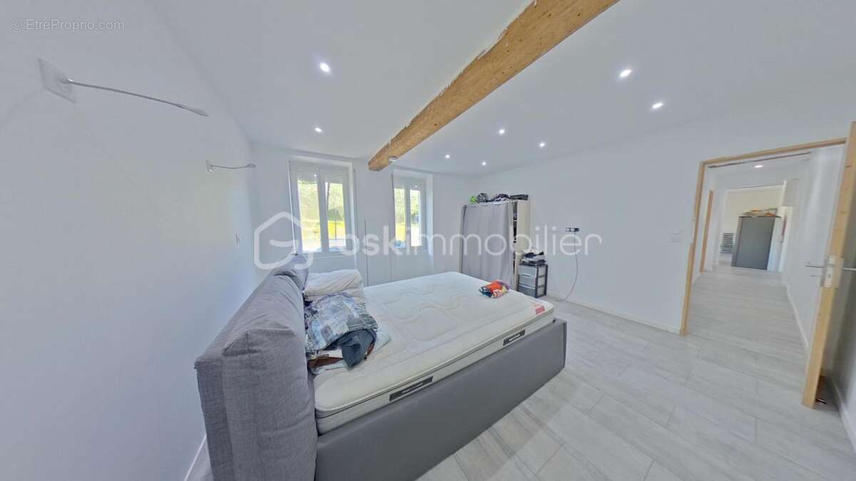 Maison à PERCENEIGE