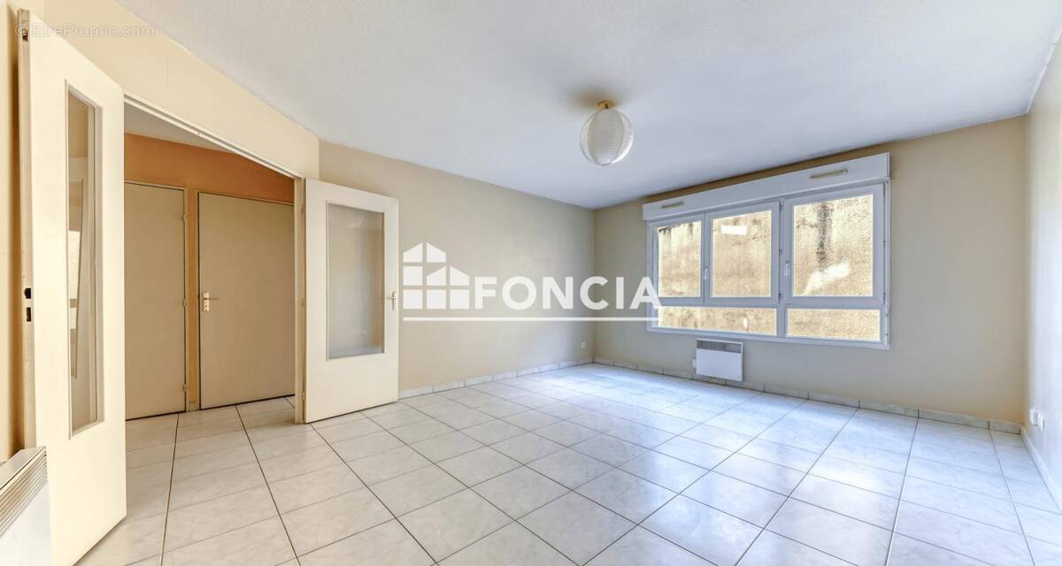 Appartement à LYON-7E