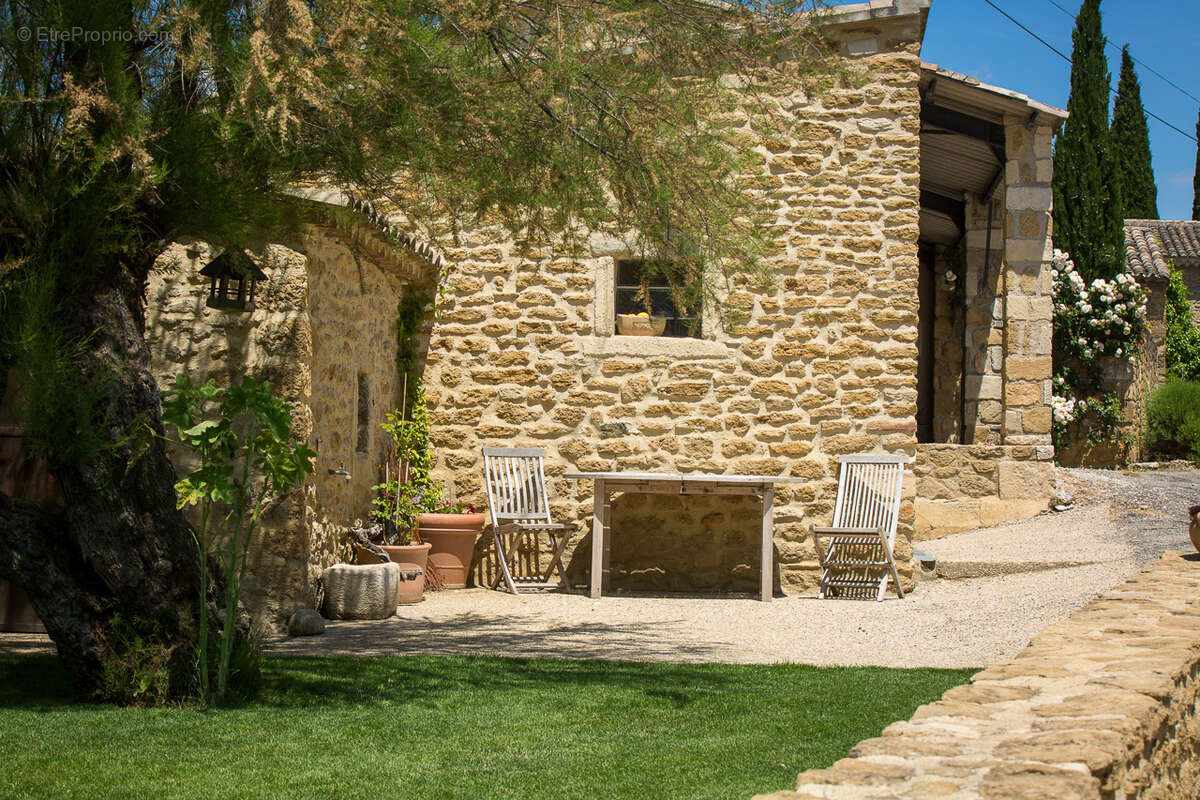 Maison à GRIGNAN