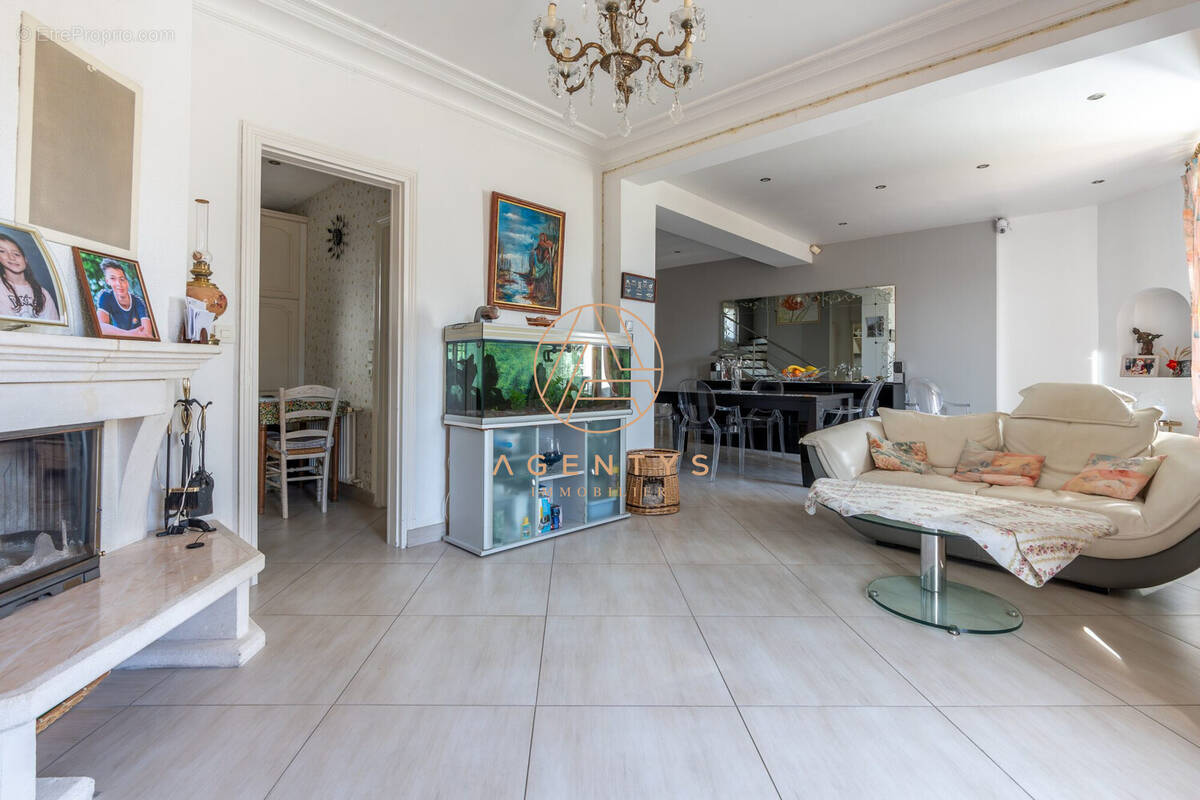 Maison à NOGENT-SUR-MARNE