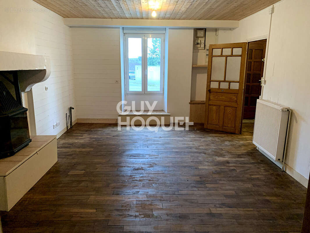 Maison à LA CHAPELLE-NEUVE