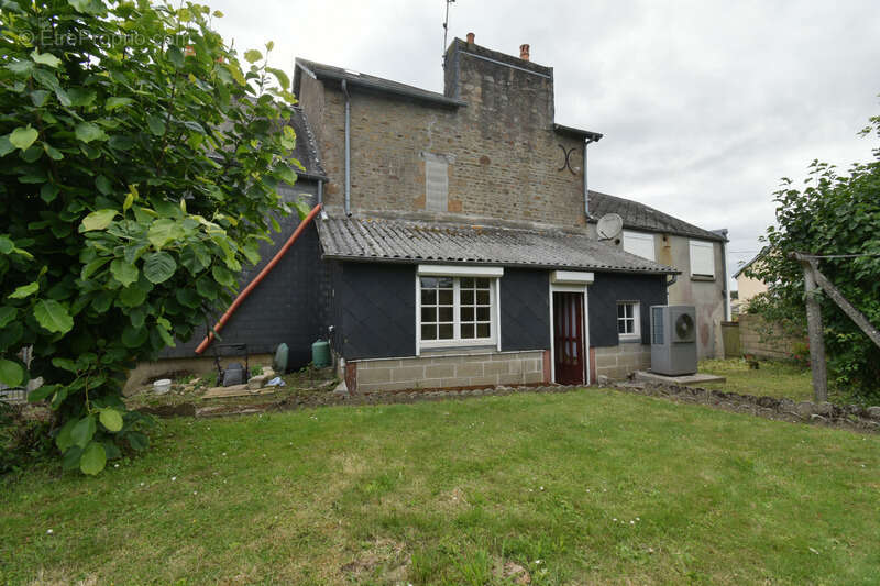 Maison 63 m² à Le Teilleul  - photo 2