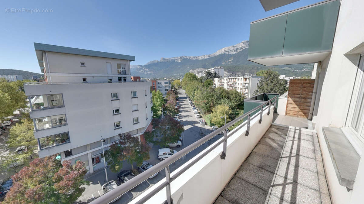 Appartement à ECHIROLLES