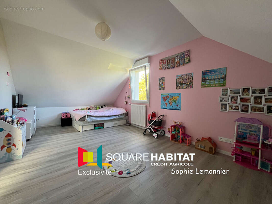 Maison à LA MEMBROLLE-SUR-LONGUENEE