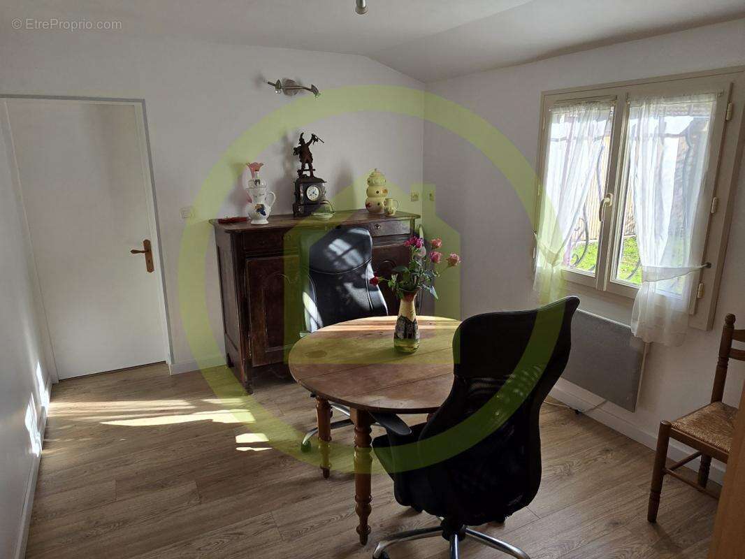 Maison à FLEURY-LES-AUBRAIS