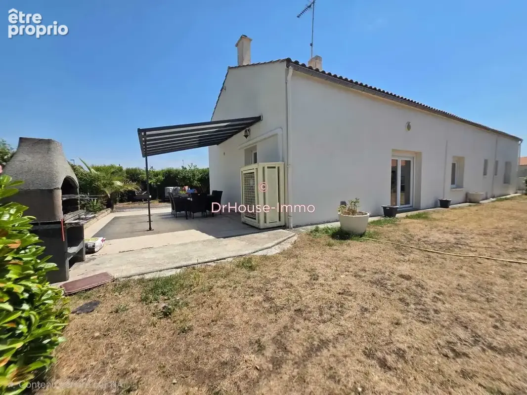 Maison 6 pièces 168 m² à vendre à Mouzeuil-Saint-Martin (85370) - photo 2