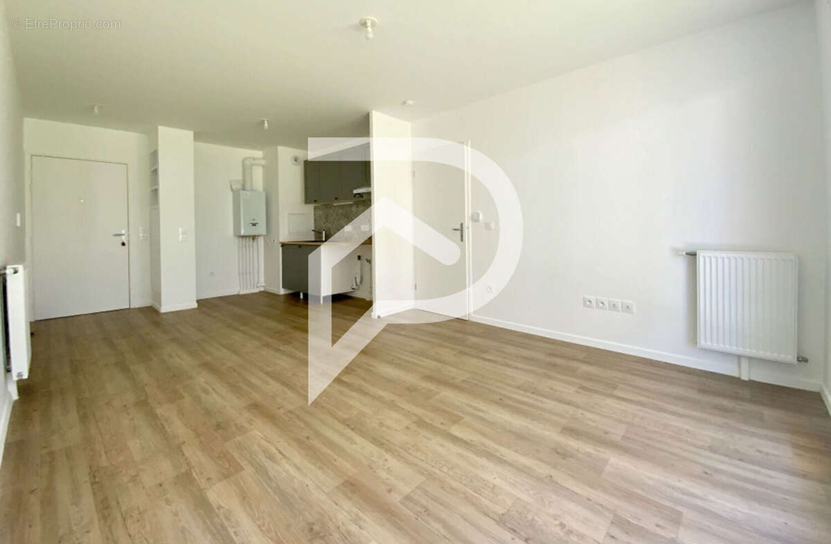 Appartement à BREUILLET