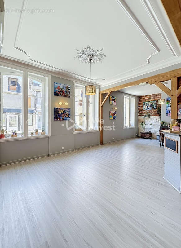 Maison 305 m² à Bourges  - photo 3