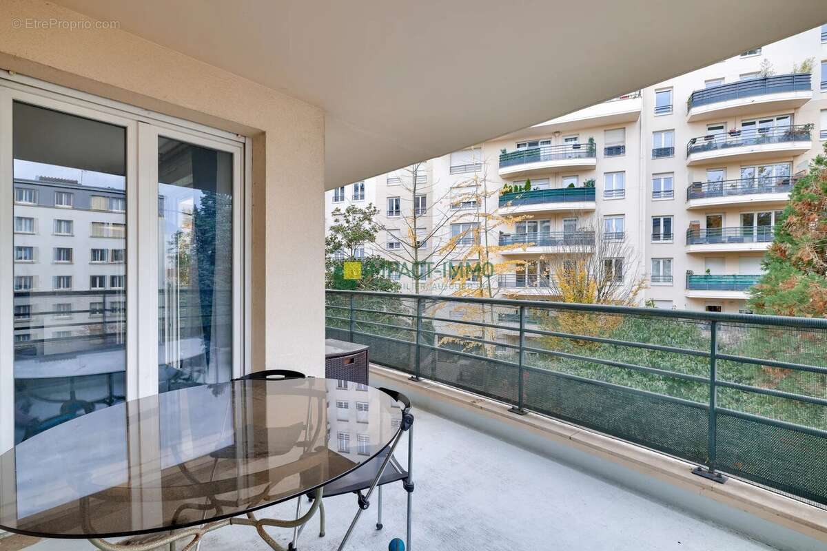 Appartement à COLOMBES