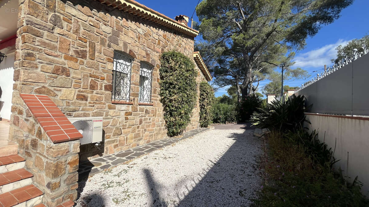 Maison à SAINT-RAPHAEL