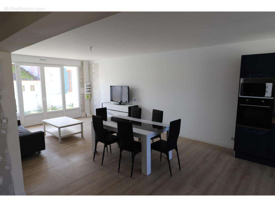 Maison 70 m² à Le Chateau-D'oleron  - photo 2