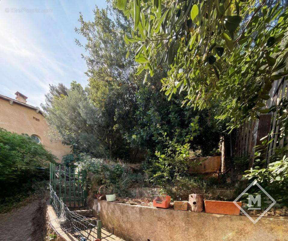 Maison à MARSEILLE-11E