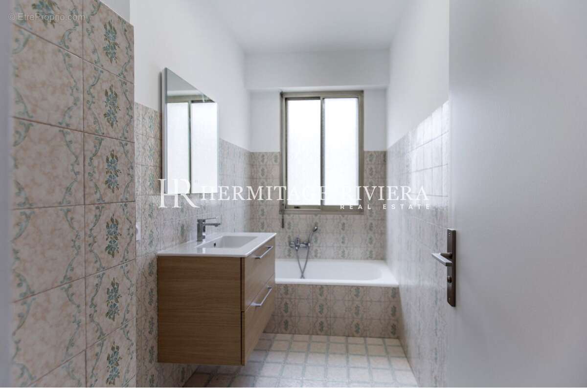 Appartement à BEAULIEU-SUR-MER