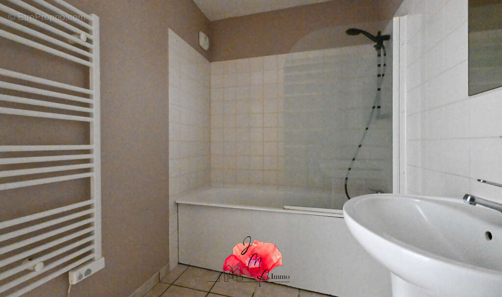 Appartement à SAINT-ROMAIN-DE-COLBOSC