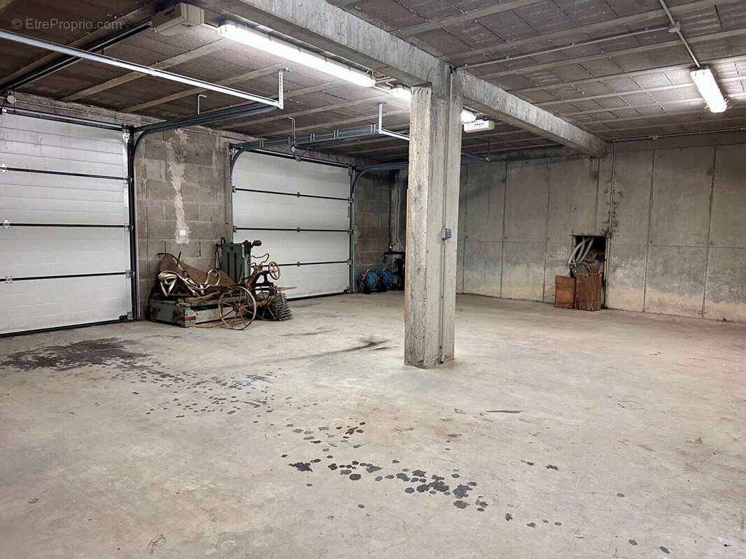 Maison à SAINT-CYR-LE-CHATOUX