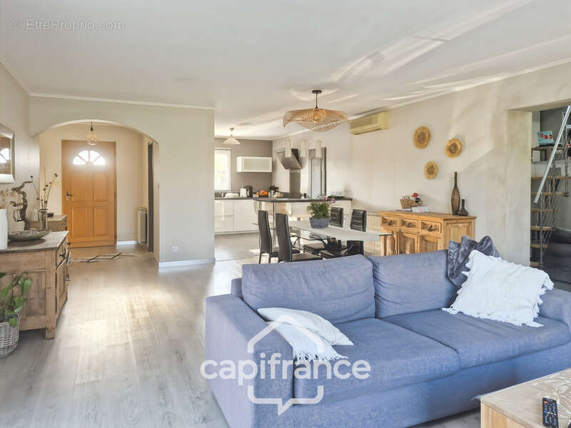 Maison à ROQUEMAURE