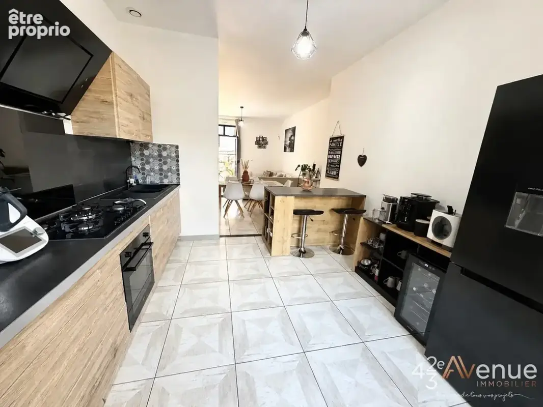 Appartement 4 pièces 97 m² à vendre à Unieux (42240) - photo 2