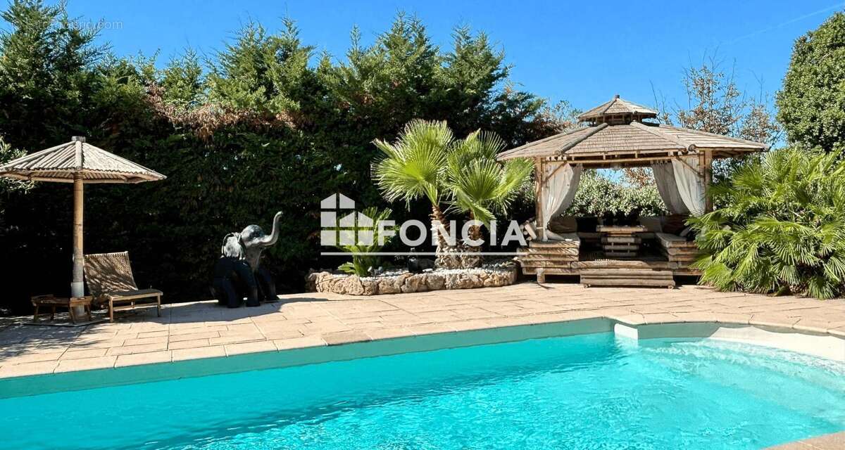 Villa de prestige avec piscine chauffée et grande terrasse - photo 5