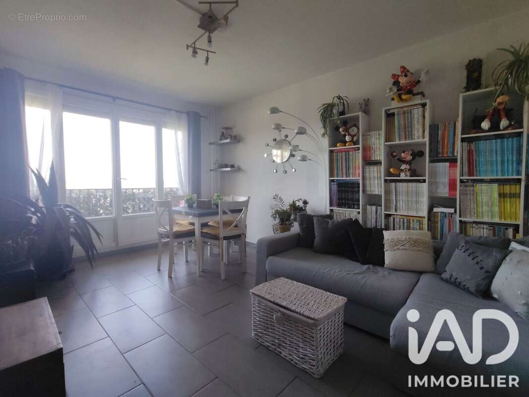 Appartement 41 m² à Evreux  - photo 3