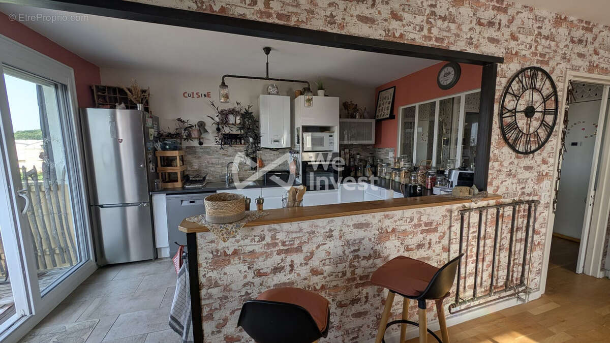 Comptoir repas - Appartement à LE MANS