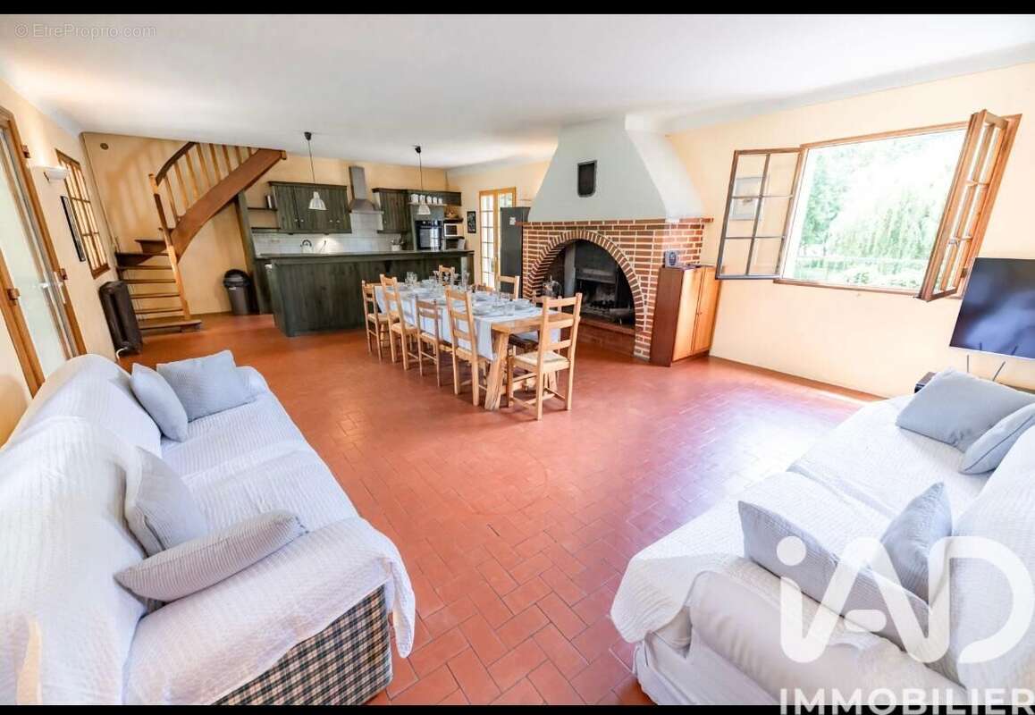 Maison 323 m² à Cauzac  - photo 8