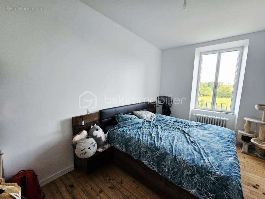 Maison avec jardin, dépendances et gîte rentable – À découvrir sans tarder ! - photo 8