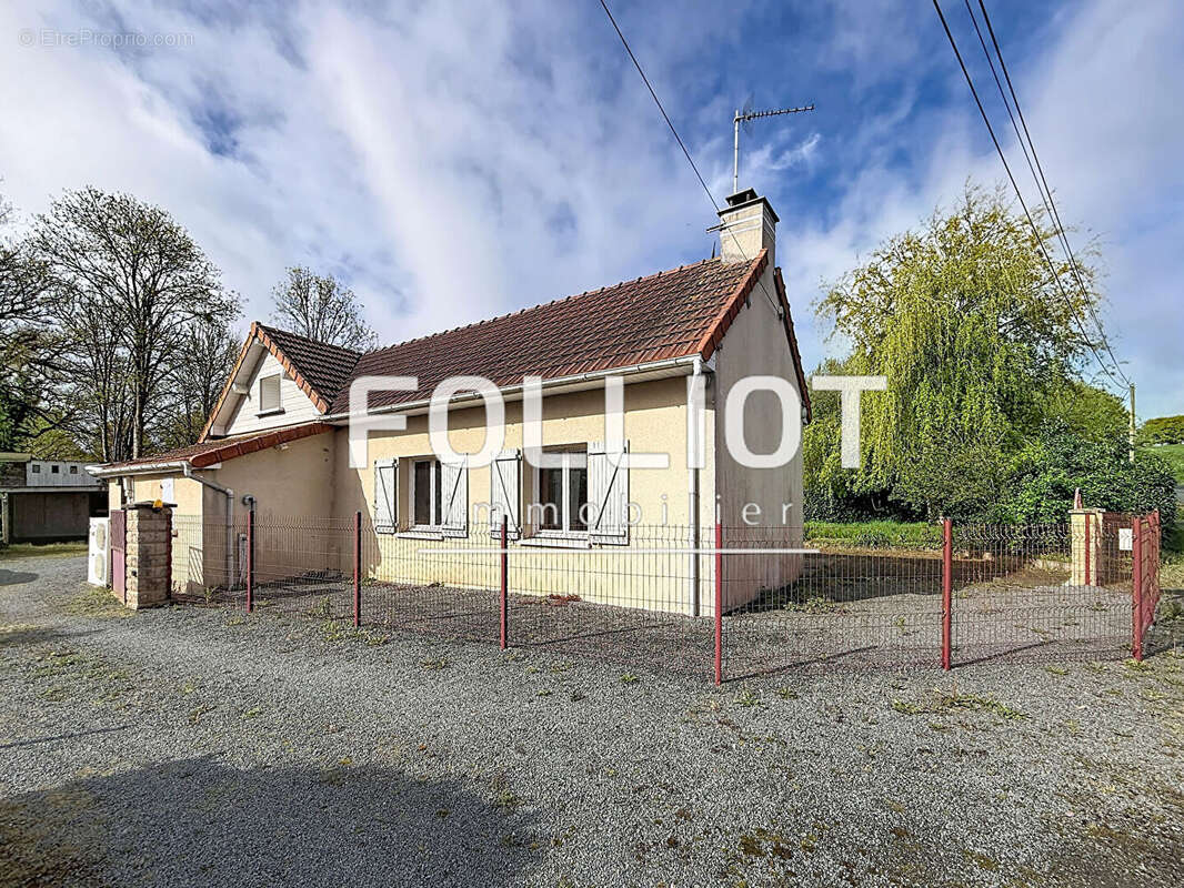 Maison à CAMBERNON