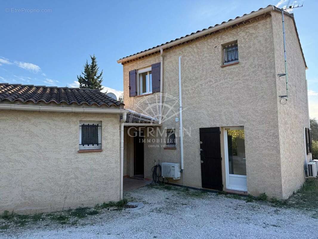Maison à L'ISLE-SUR-LA-SORGUE