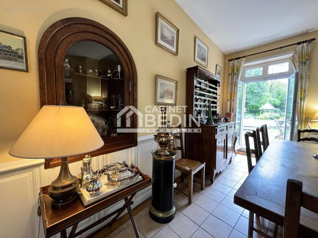 Maison à BLANQUEFORT