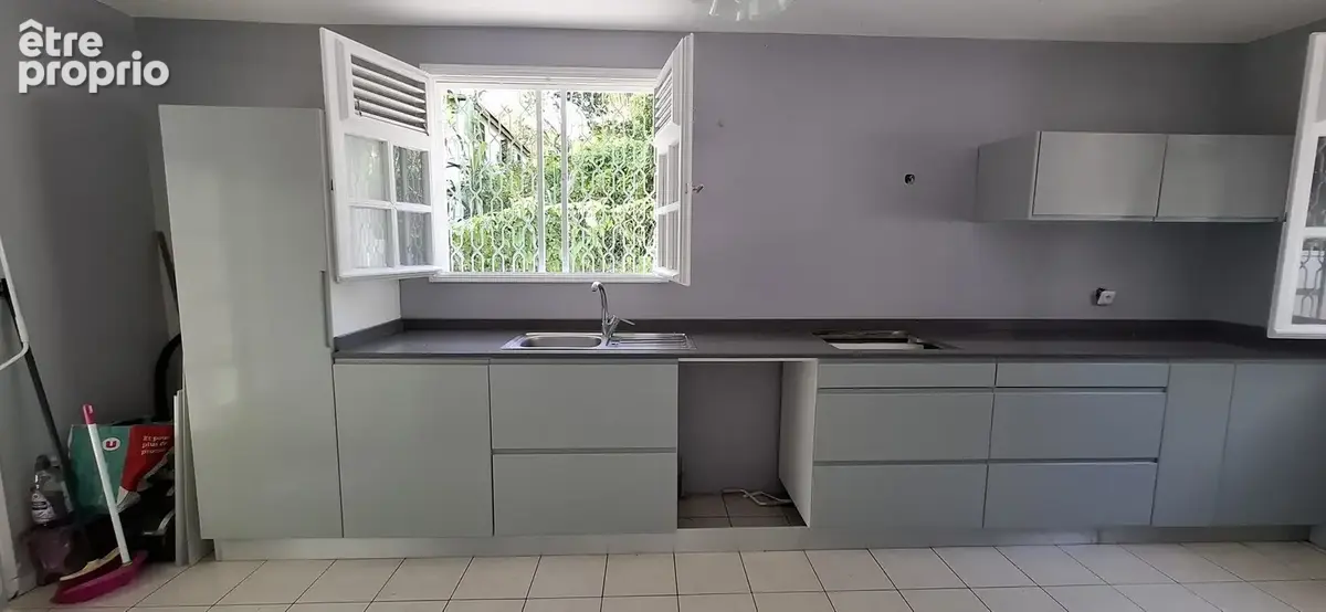 Maison 10 pièces 180 m² à vendre à Le Gosier (97190) - photo 3