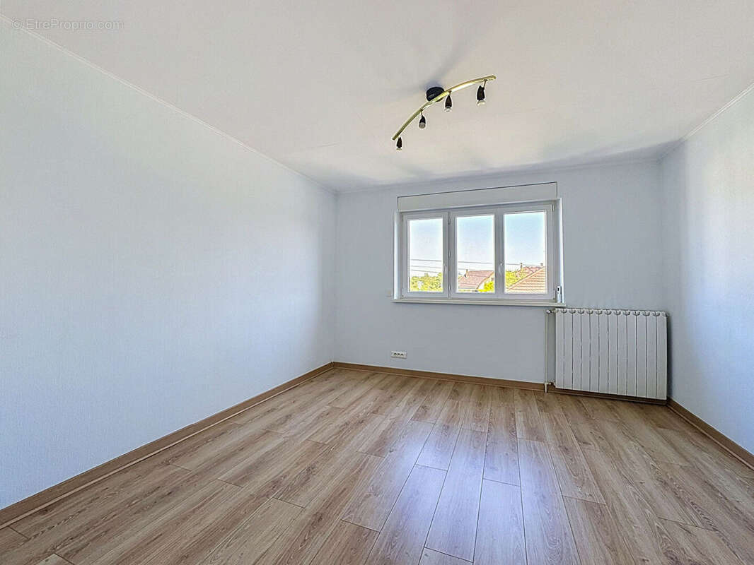 Spacieuse Maison Individuelle à Geispolsheim - photo 7