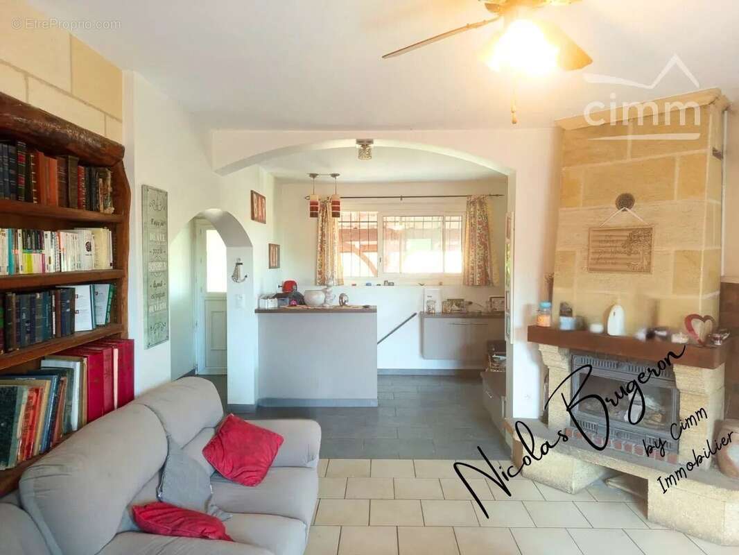 En exclusivité – Ensemble immobilier avec deux habitations, étang et près d’un hectare de terrain - photo 21
