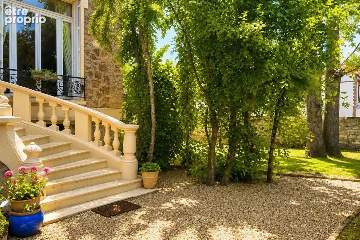 Maison 8 pièces 180 m² à vendre à Saint-Maur-Des-Fosses (94100) - photo 2