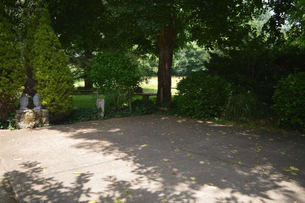 Maison à SAINT-ANTONIN-NOBLE-VAL