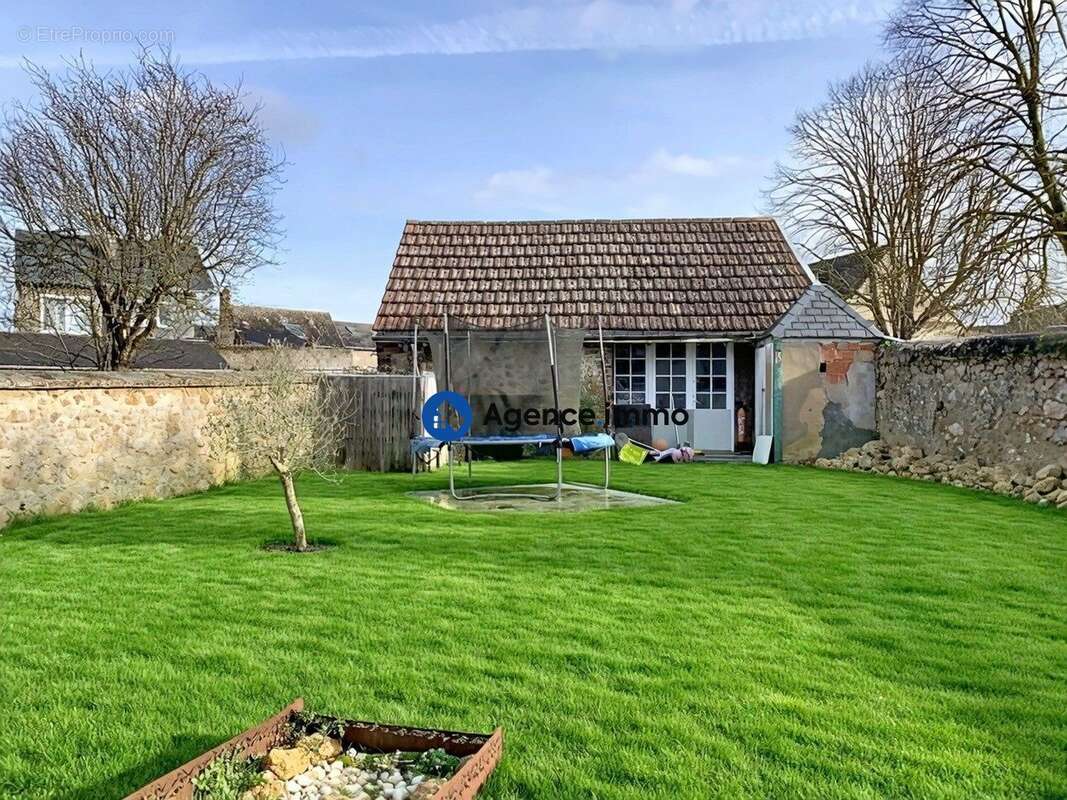 Maison à CHATEAU-LA-VALLIERE