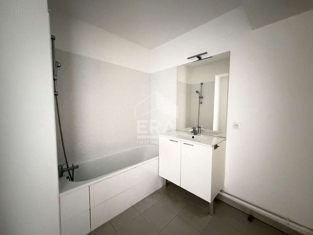 Appartement 44m² à istres - photo 6