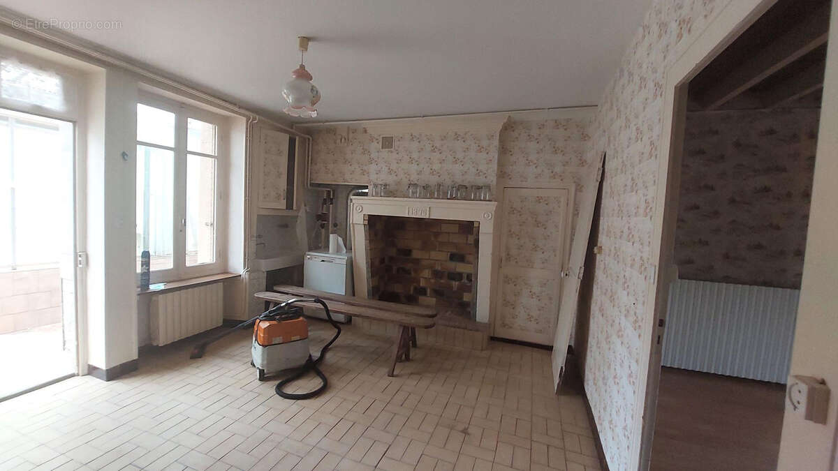 SCIECQ. Maison ancienne à rénover - photo 5