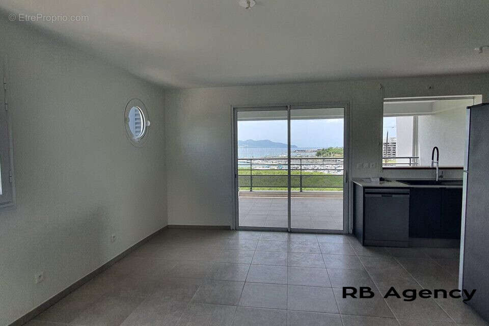 Appartement à FORT-DE-FRANCE