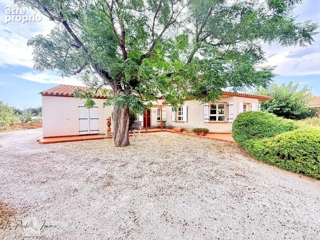 Villa 4 faces T6 de 175m2 avec jardin et garage - photo 2