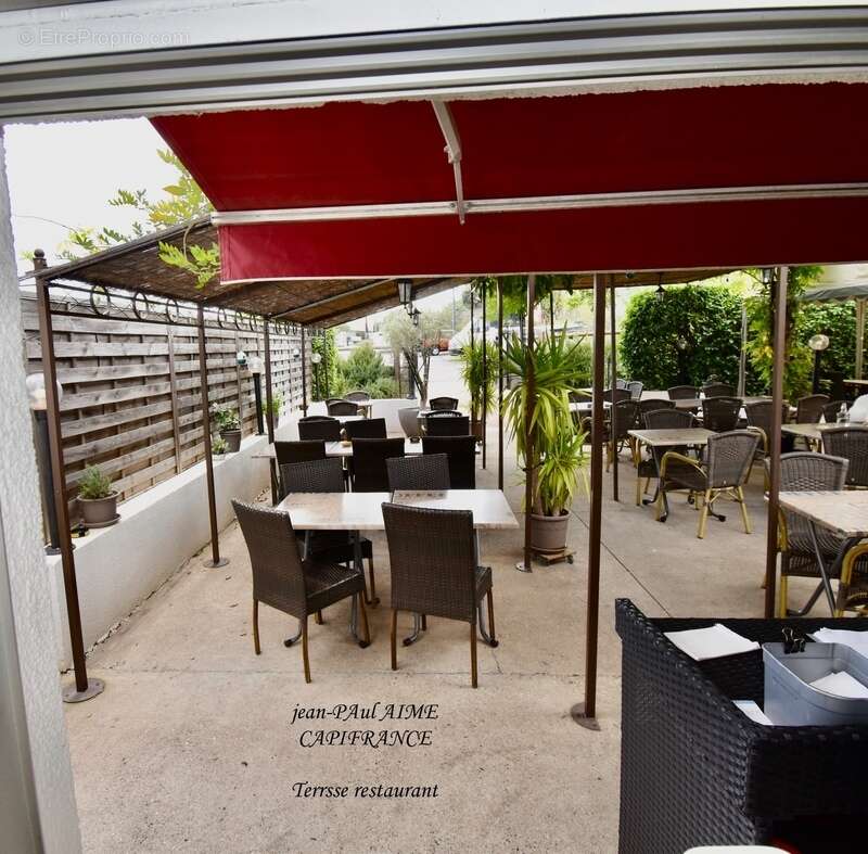 Commerce à PONT-SAINT-ESPRIT