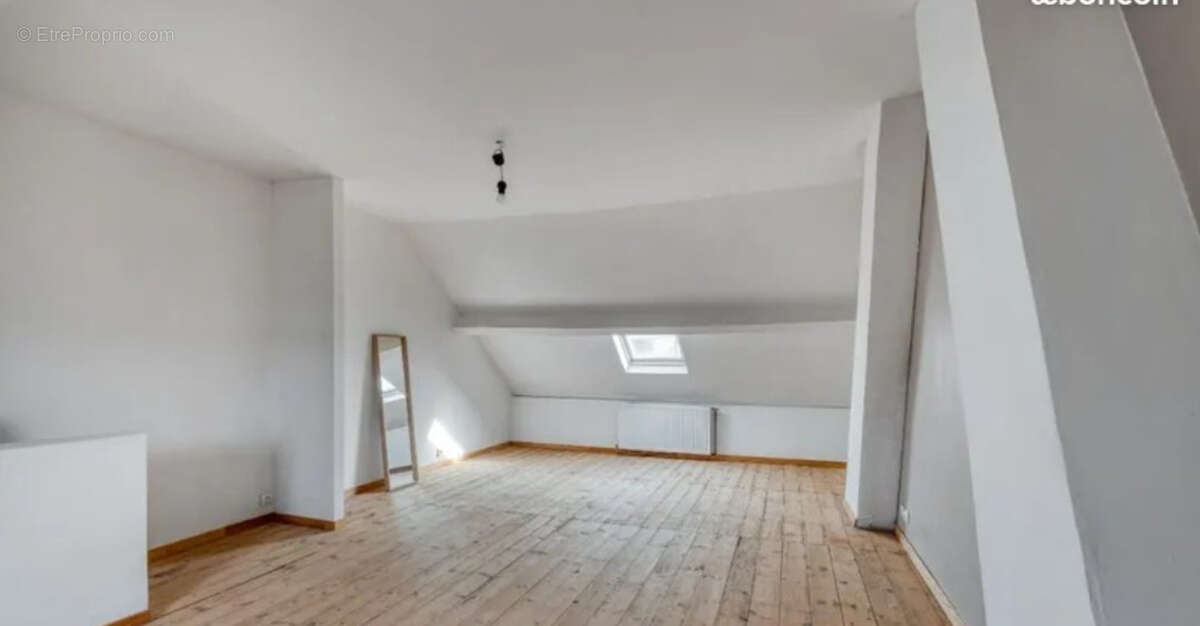 Maison à LA GORGUE