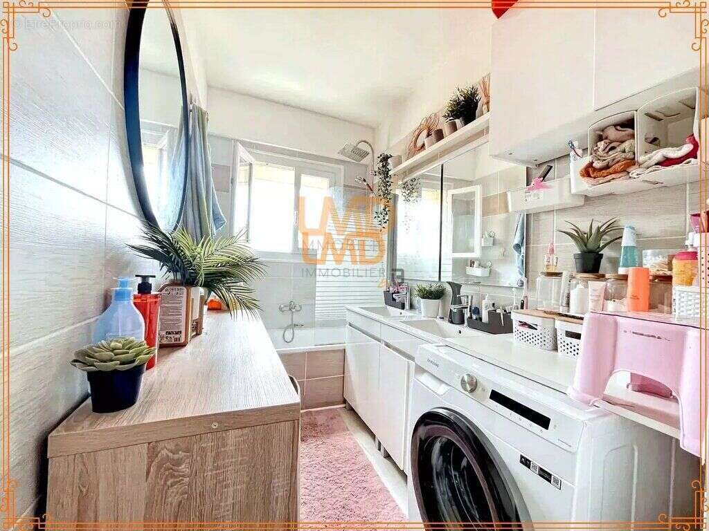 Appartement à BEZIERS