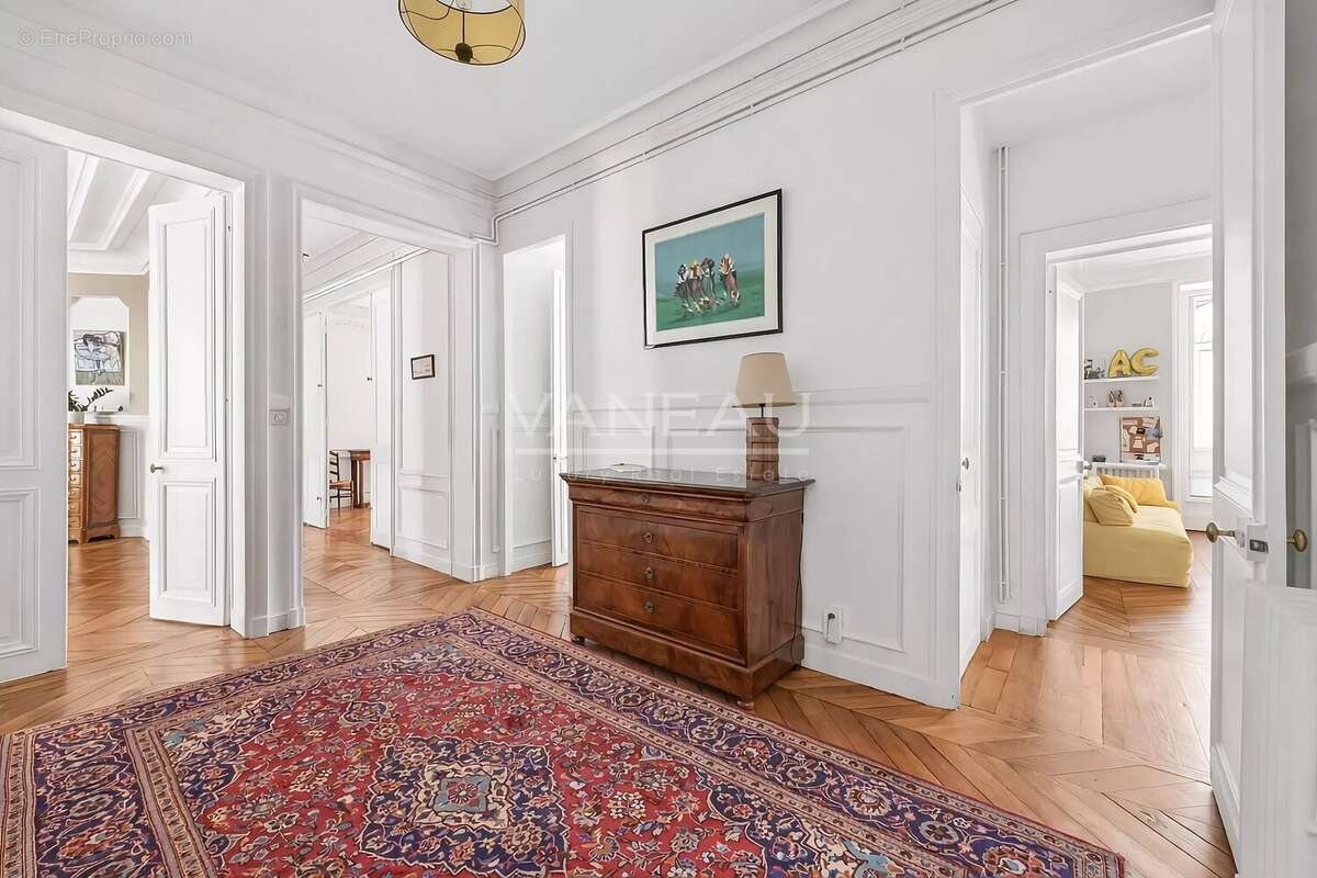 Appartement à PARIS-9E