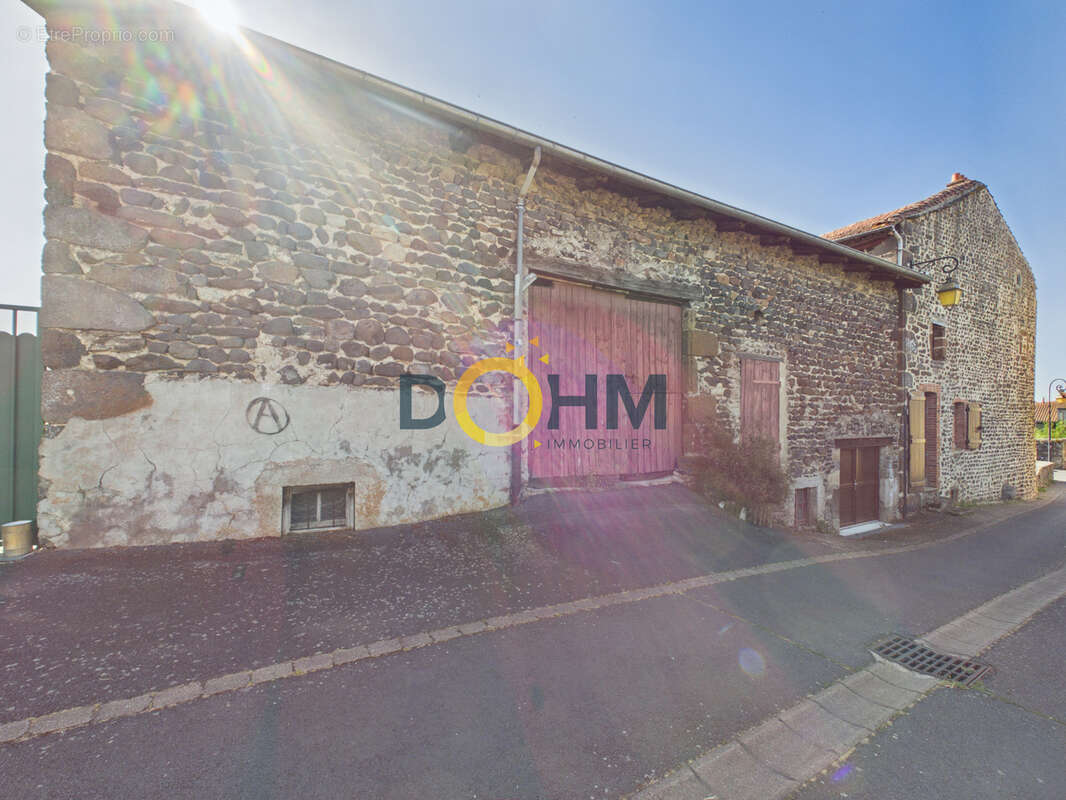 Maison de village 110m2 avec cour et dépendances - photo 3