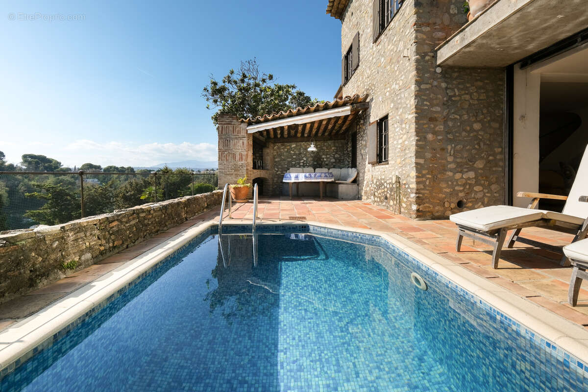 Maison à CAGNES-SUR-MER