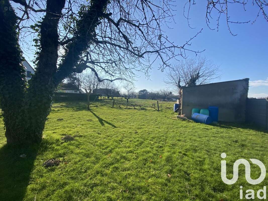 Photo 4 - Terrain à SAINT-AVE