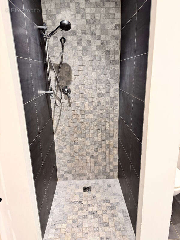 Appartement à VILLENEUVE-LES-AVIGNON