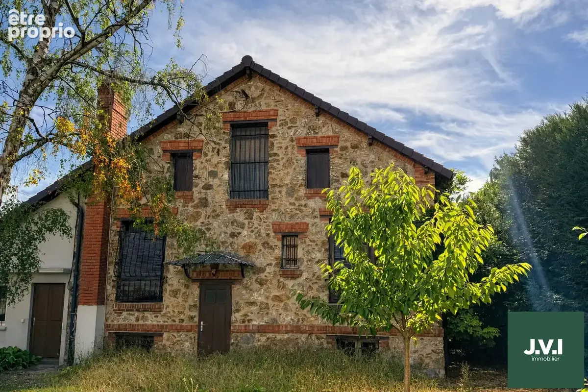 A vendre - Maison Eaubonne 6 pièces 153 m² utiles - photo 2