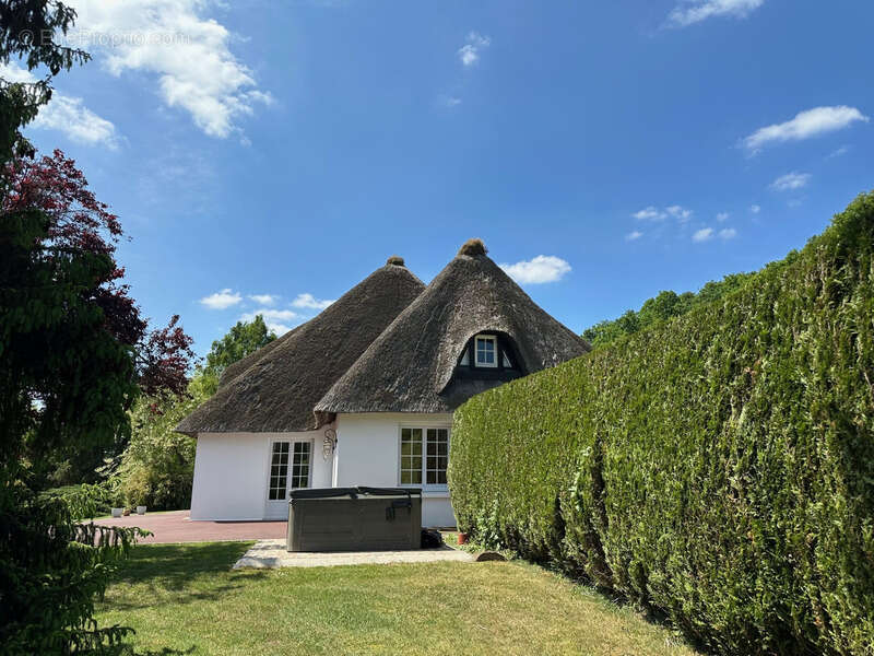 Maison à MONTFORT-SUR-RISLE
