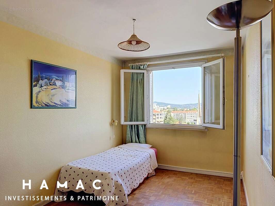 Appartement à SAINTE-FOY-LES-LYON